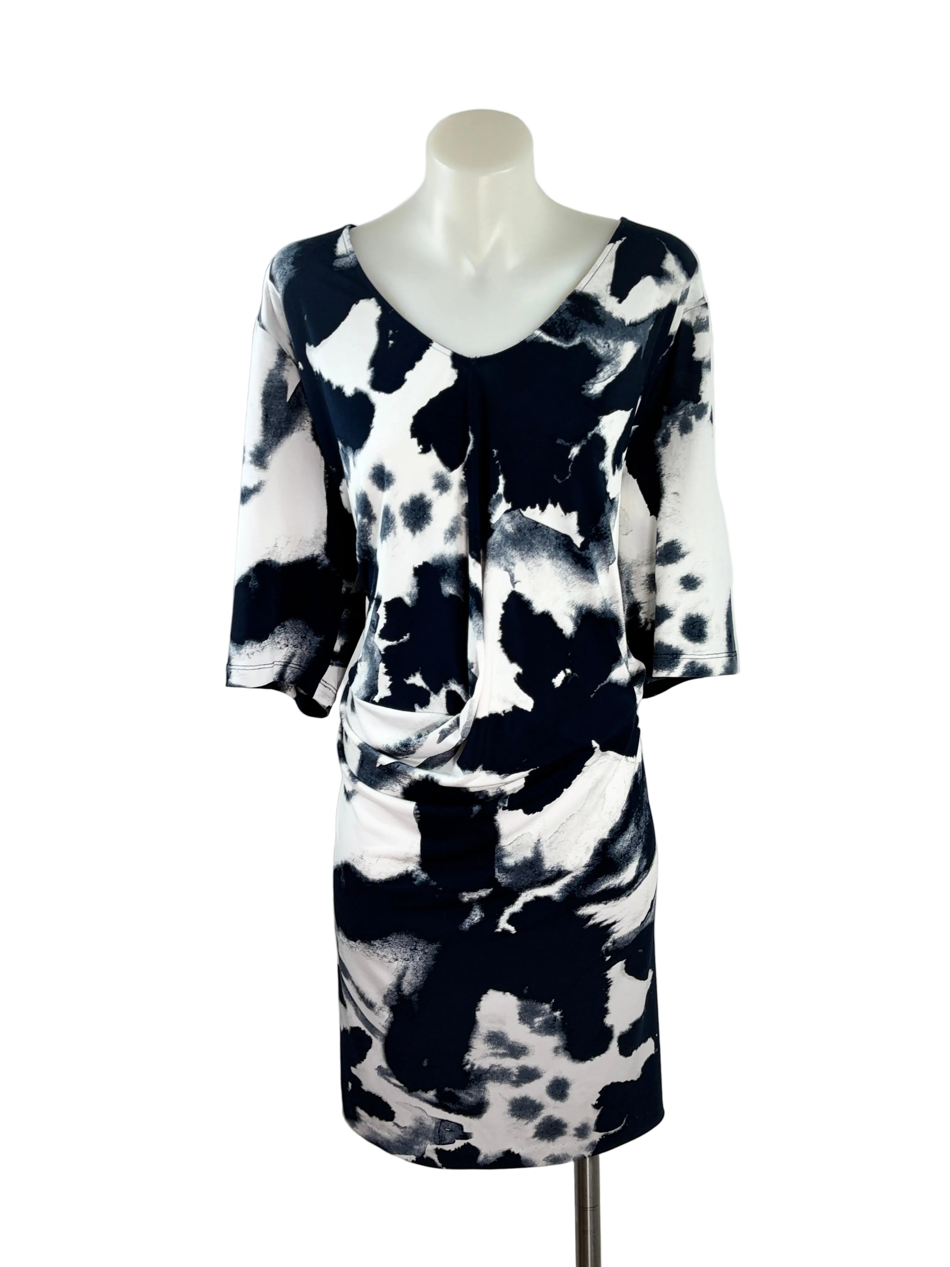Simply Vera Vera Wang | Abstract Print Shift Dress | Navy & White | Size 18+