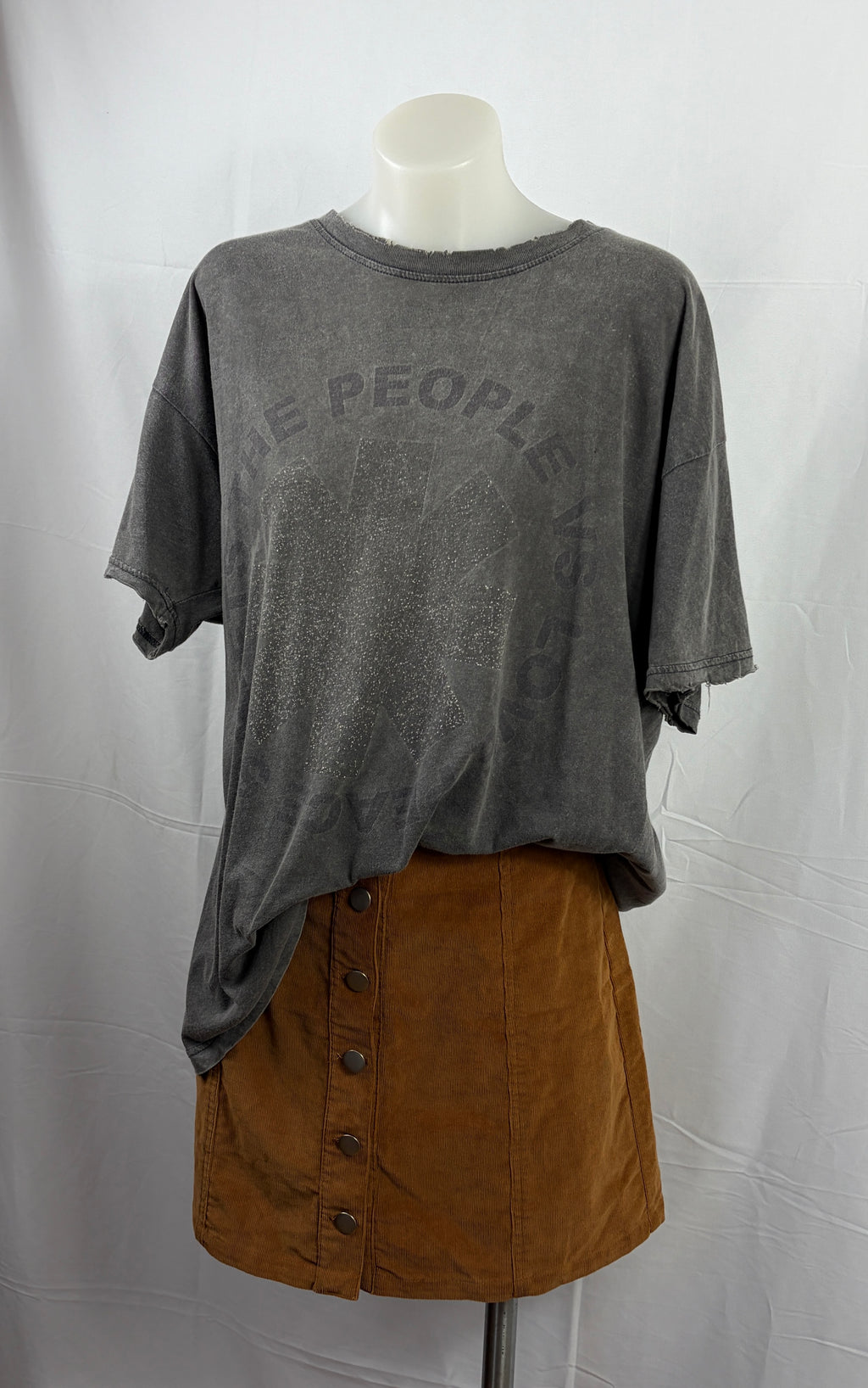 The People vs Distressed Look Graphic Tee