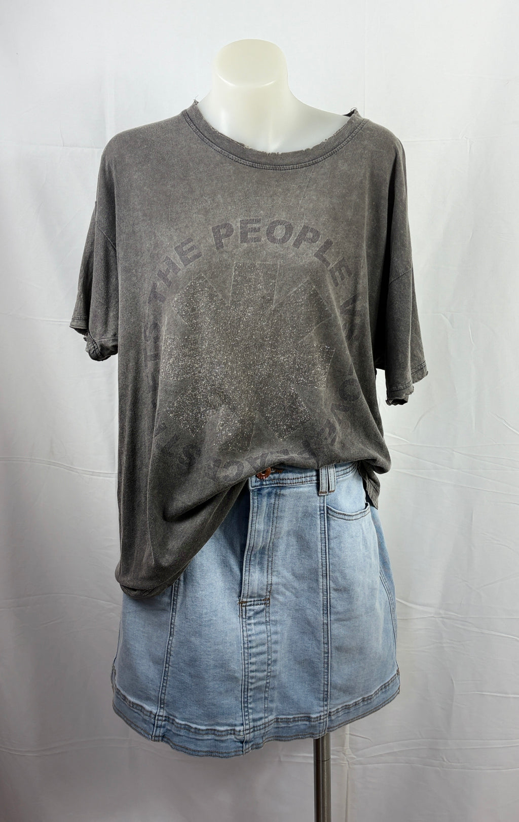 The People vs Distressed Look Graphic Tee