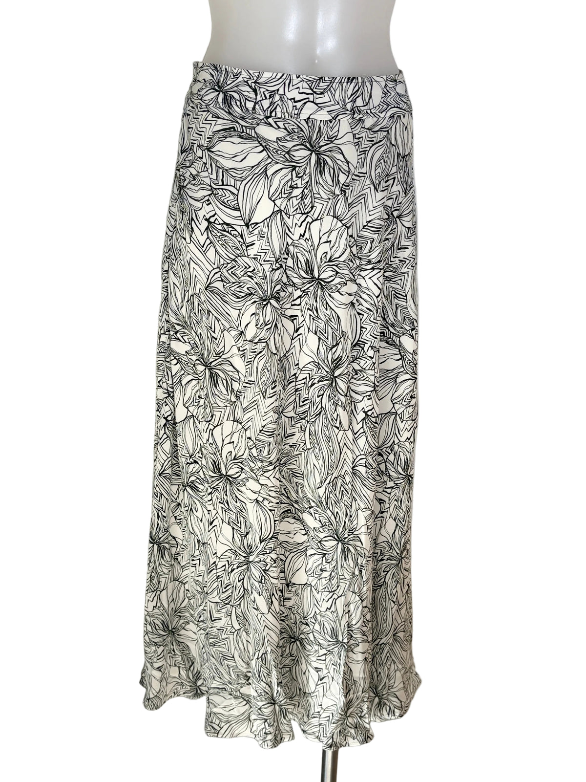 Witchery Botanical Line Print Maxi Skirt in black & white – view 2 of 3