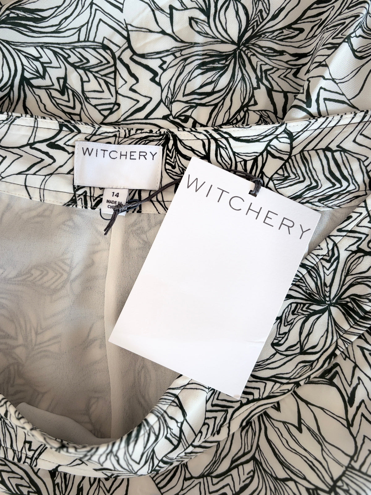 Witchery Botanical Line Print Maxi Skirt in black & white – view 3 of 3