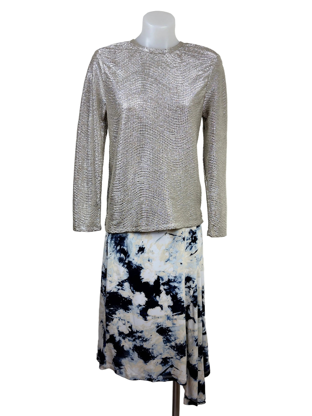 Country Road Textured Metallic Long Sleeve Top styled with Simply Vera Vera Wang Abstract Print Godet Midi Skirt