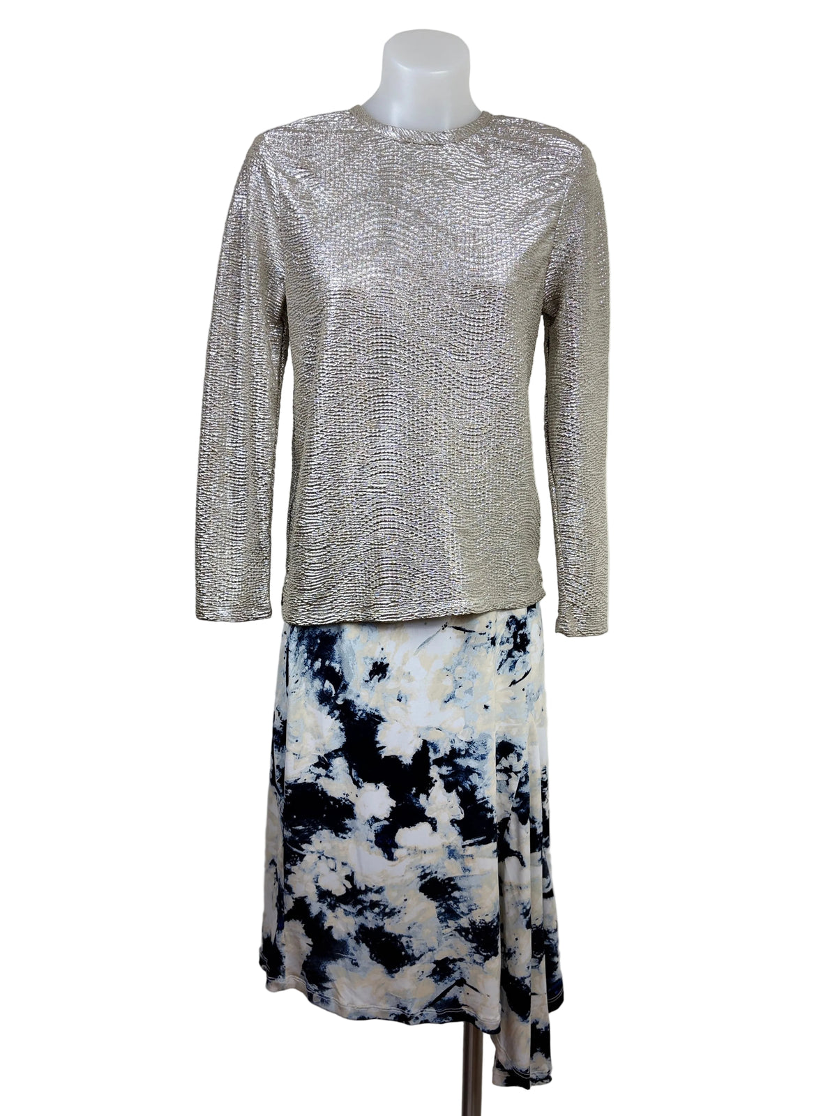 Country Road Textured Metallic Long Sleeve Top styled with Simply Vera Vera Wang Abstract Print Godet Midi Skirt
