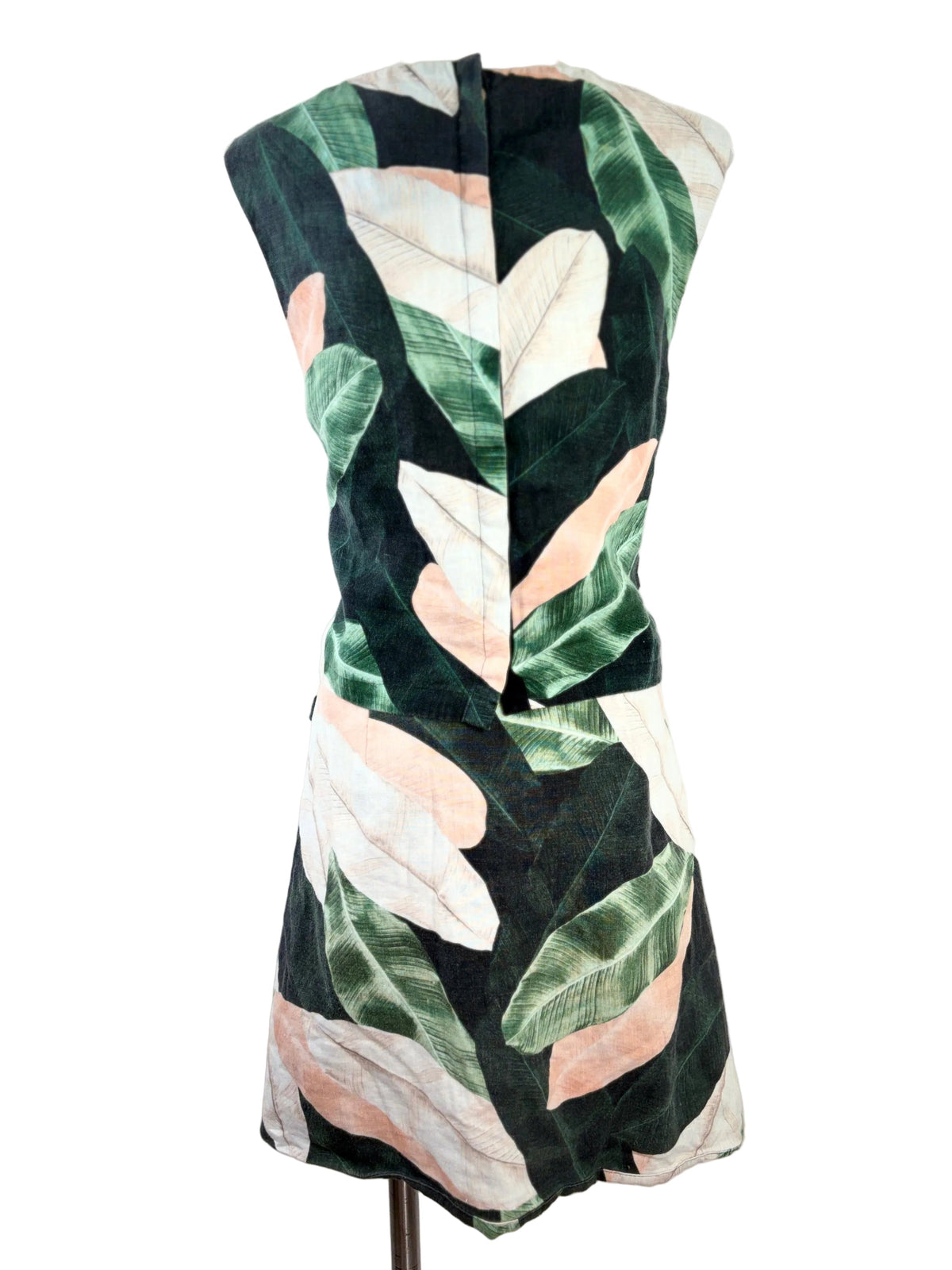 Country Road Tropical Leaf Print Two-Piece Set – view 6 of 7