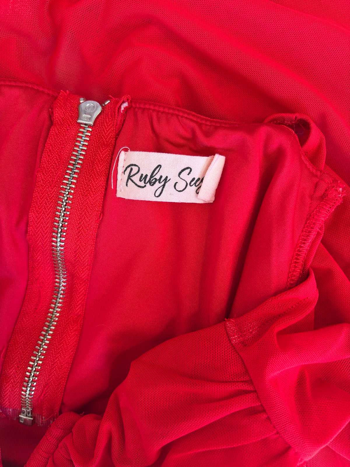 Ruby Sees Ruched Mesh Sweetheart Crop Structured Top – view 7 of 7