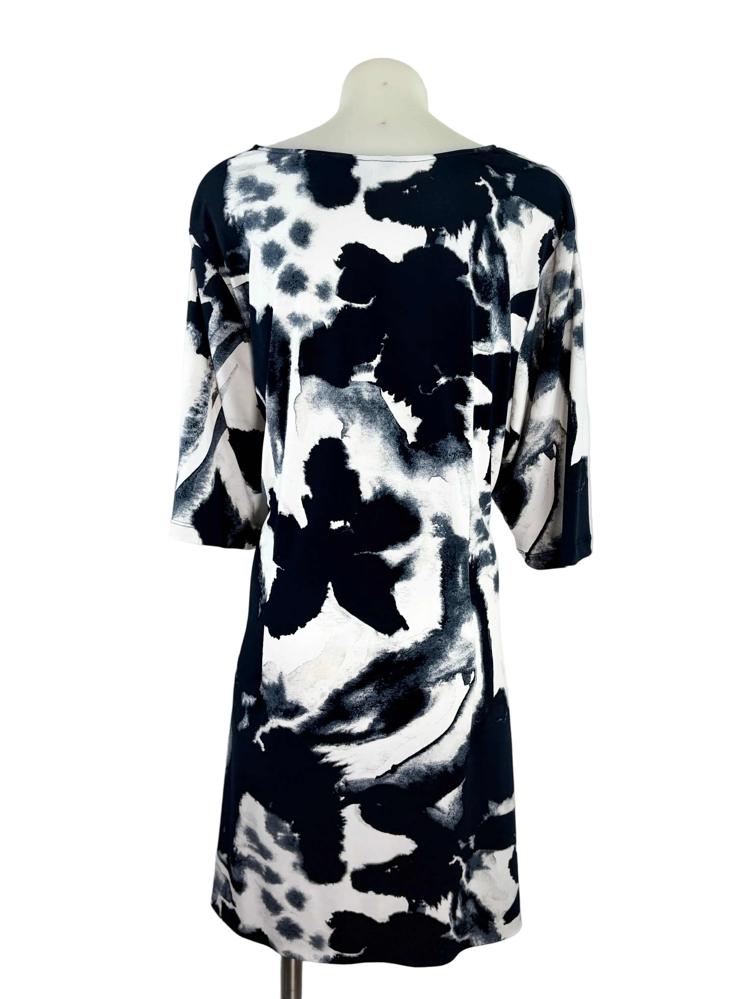 Simply Vera Vera Wang | Abstract Print Shift Dress | Navy & White | Size 18+